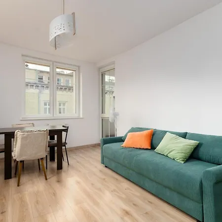 Dabrowskiego Old Town Apartment