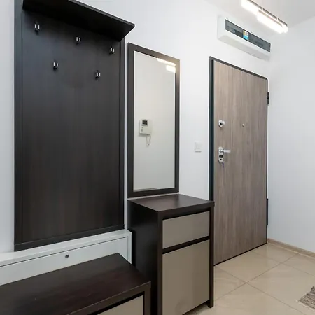 Dabrowskiego Old Town Apartment *