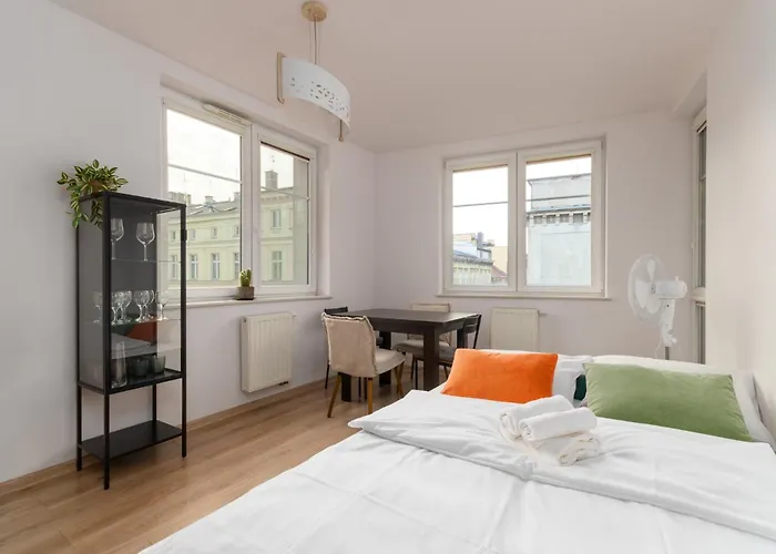 Dabrowskiego Old Town By Bookinghost