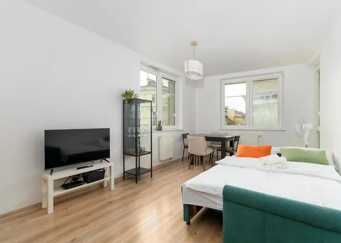 Dabrowskiego Old Town By Bookinghost Apartment *