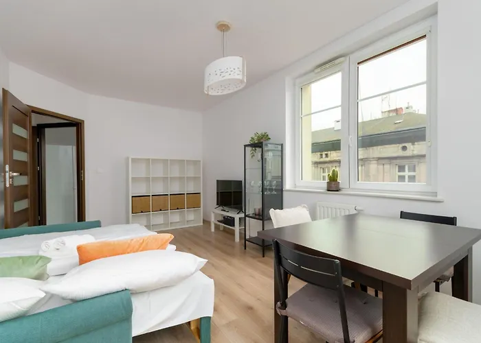 Apartment Dabrowskiego Old Town By Bookinghost *