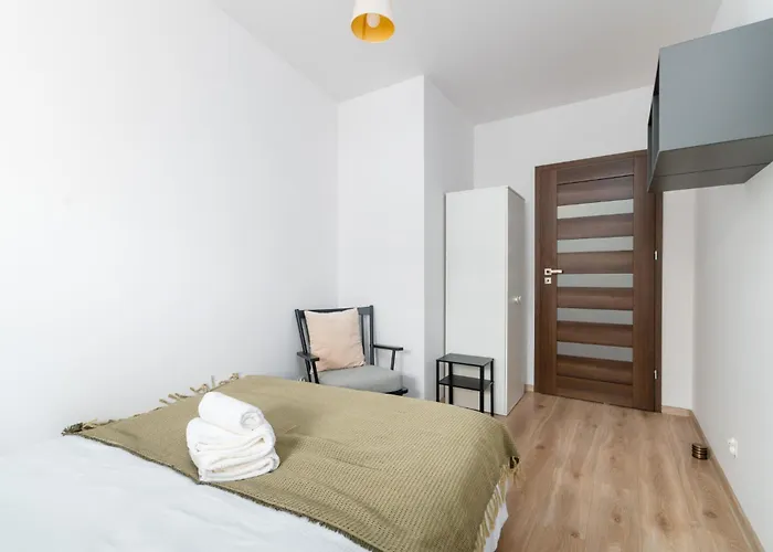 Apartment Dabrowskiego Old Town By Bookinghost